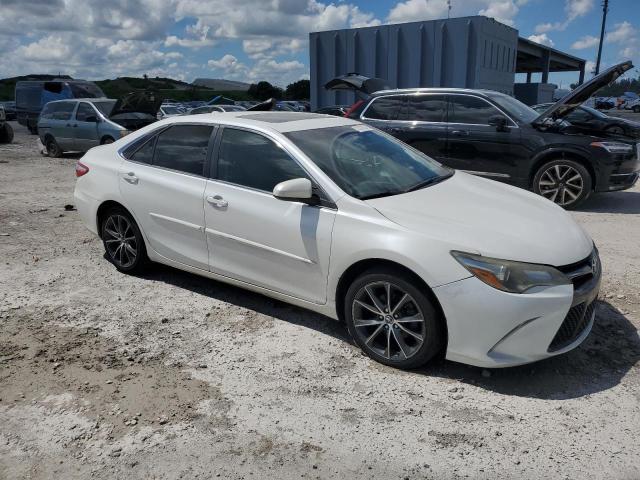 Photo 3 VIN: 4T1BF1FK2FU889676 - TOYOTA CAMRY LE 