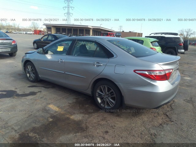 Photo 2 VIN: 4T1BF1FK2FU902734 - TOYOTA CAMRY 