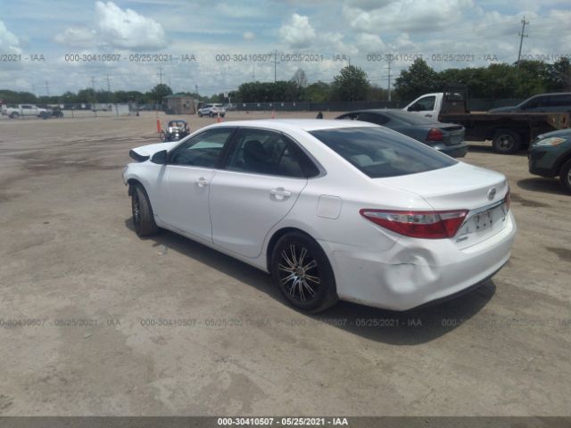 Photo 2 VIN: 4T1BF1FK2FU924376 - TOYOTA CAMRY 