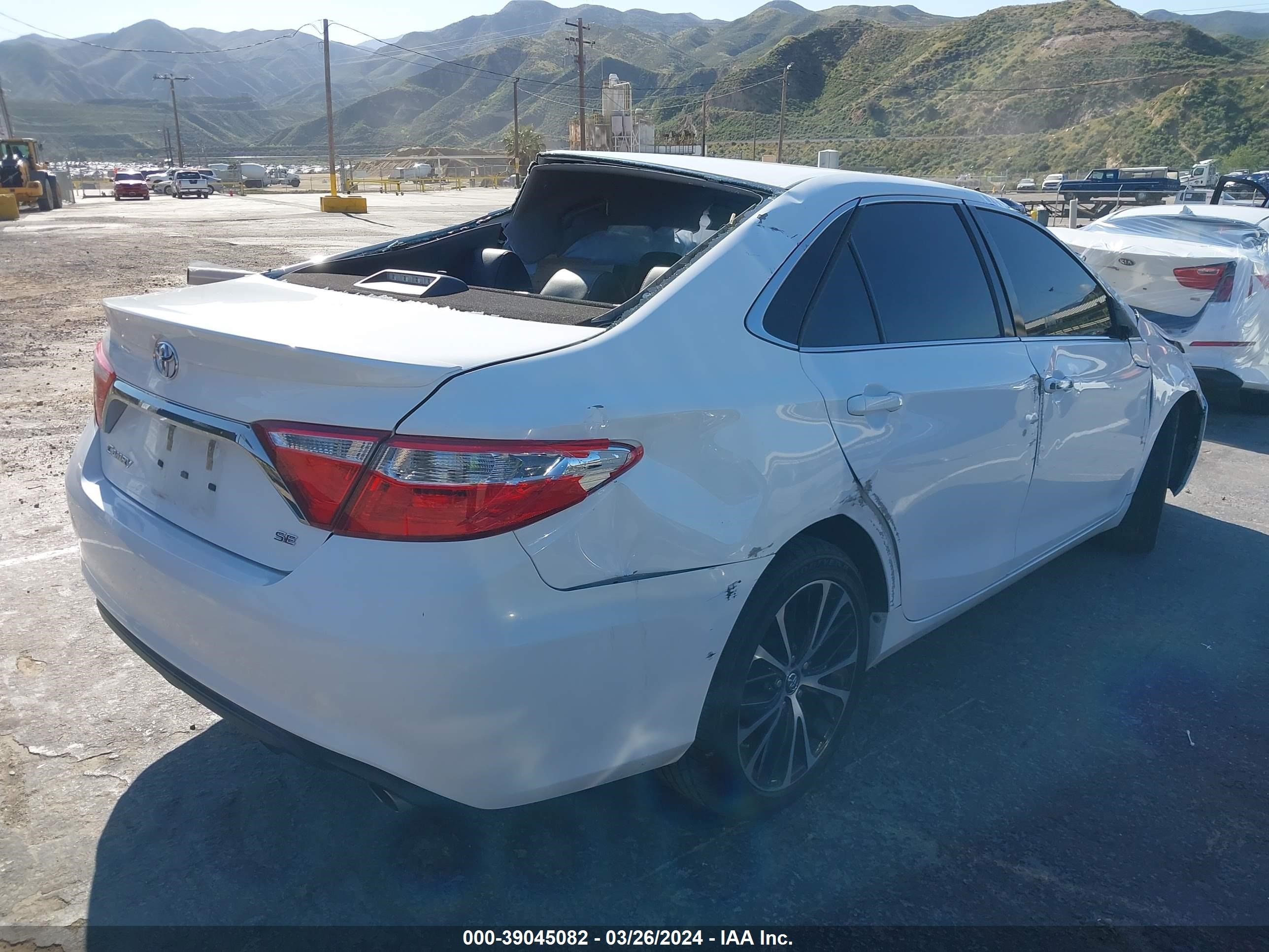 Photo 3 VIN: 4T1BF1FK2FU960746 - TOYOTA CAMRY 