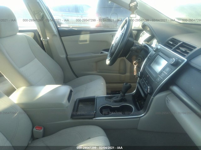 Photo 4 VIN: 4T1BF1FK2GU117549 - TOYOTA CAMRY 