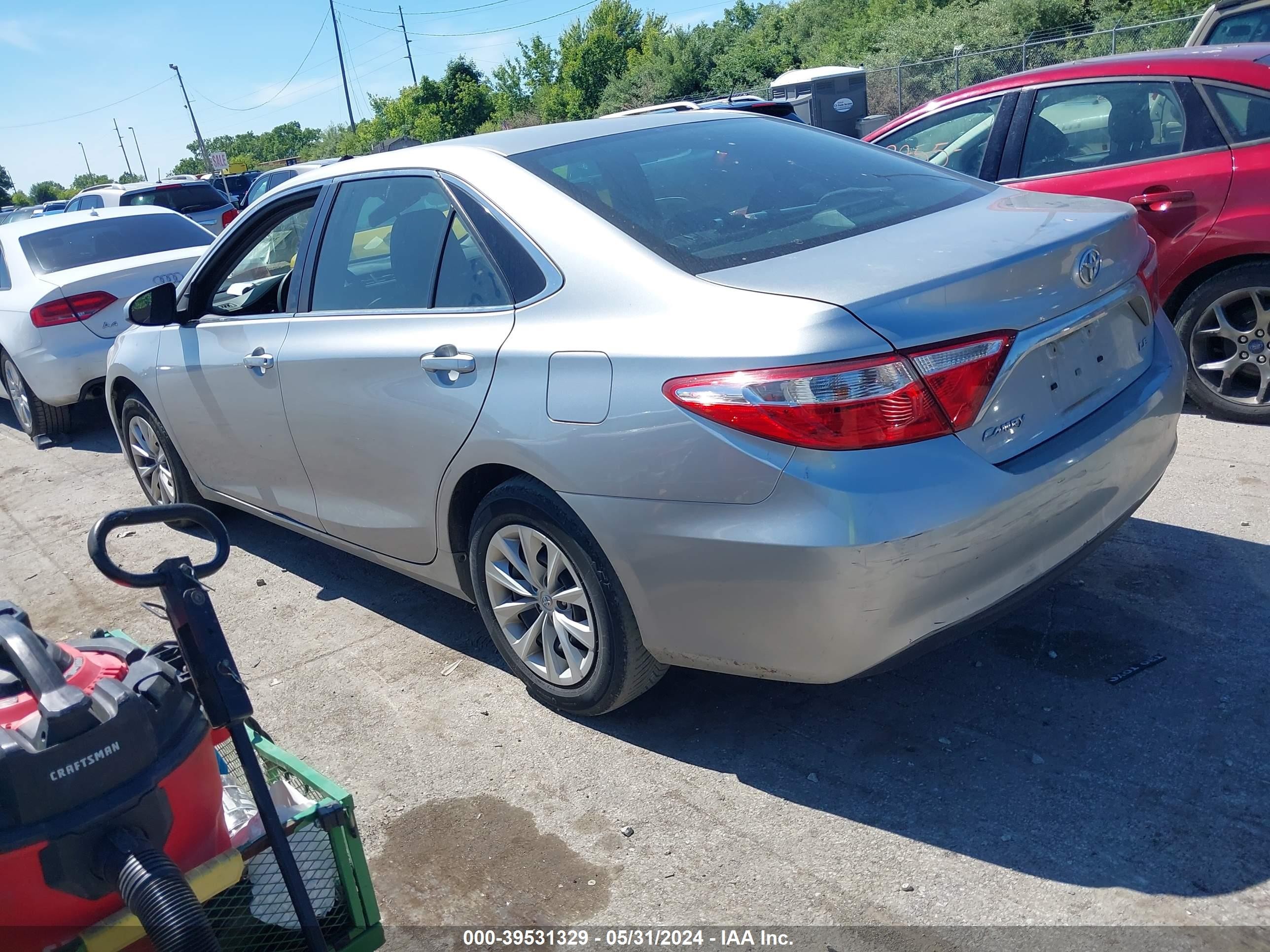 Photo 2 VIN: 4T1BF1FK2GU518695 - TOYOTA CAMRY 