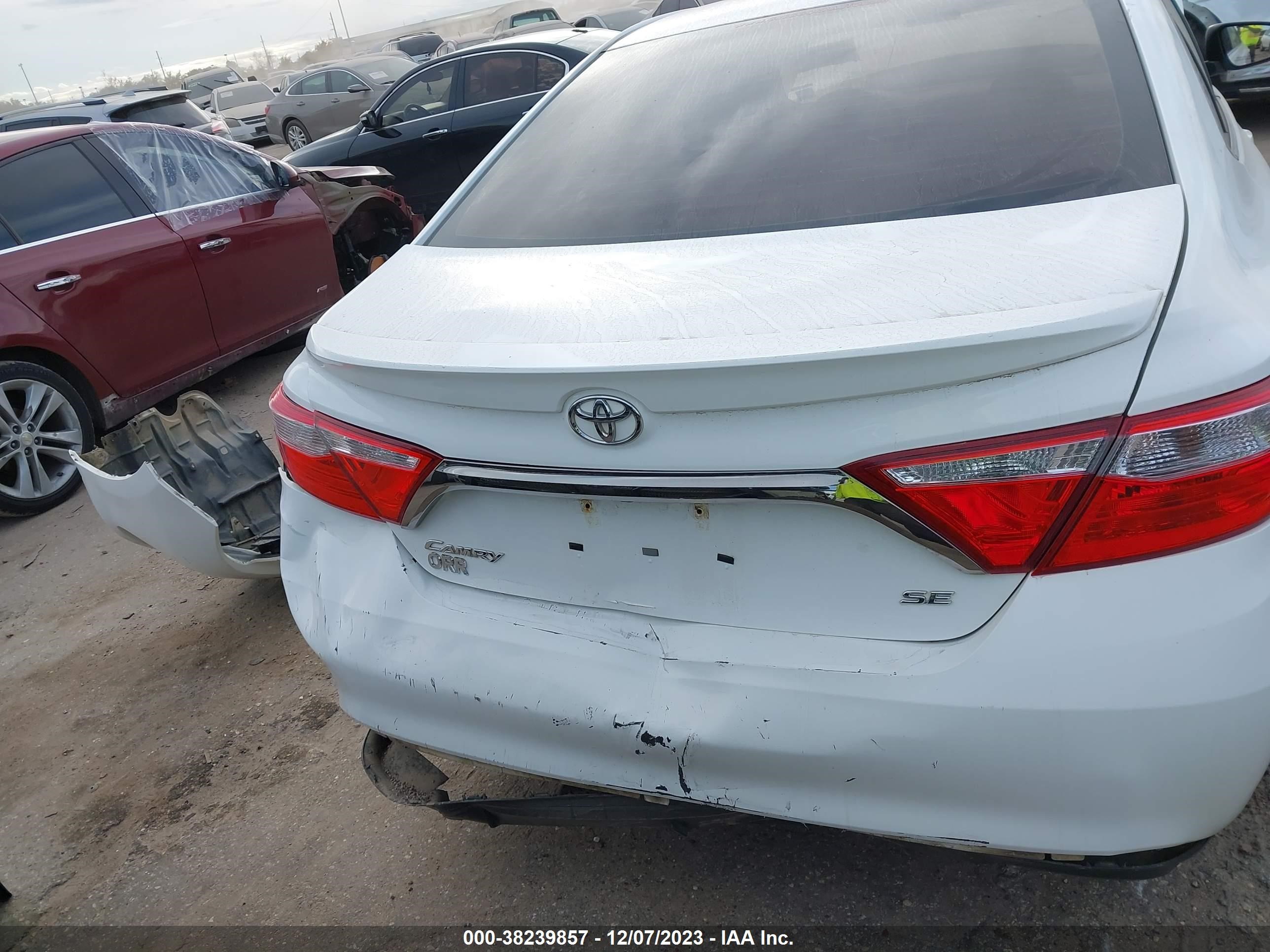 Photo 15 VIN: 4T1BF1FK2GU579433 - TOYOTA CAMRY 