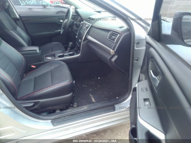 Photo 4 VIN: 4T1BF1FK2GU580923 - TOYOTA CAMRY 