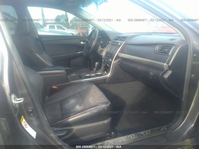 Photo 4 VIN: 4T1BF1FK2HU339977 - TOYOTA CAMRY 