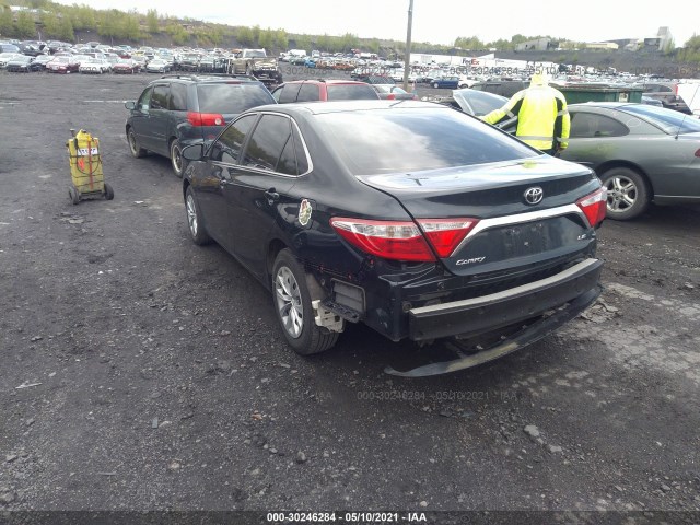 Photo 2 VIN: 4T1BF1FK2HU369769 - TOYOTA CAMRY 