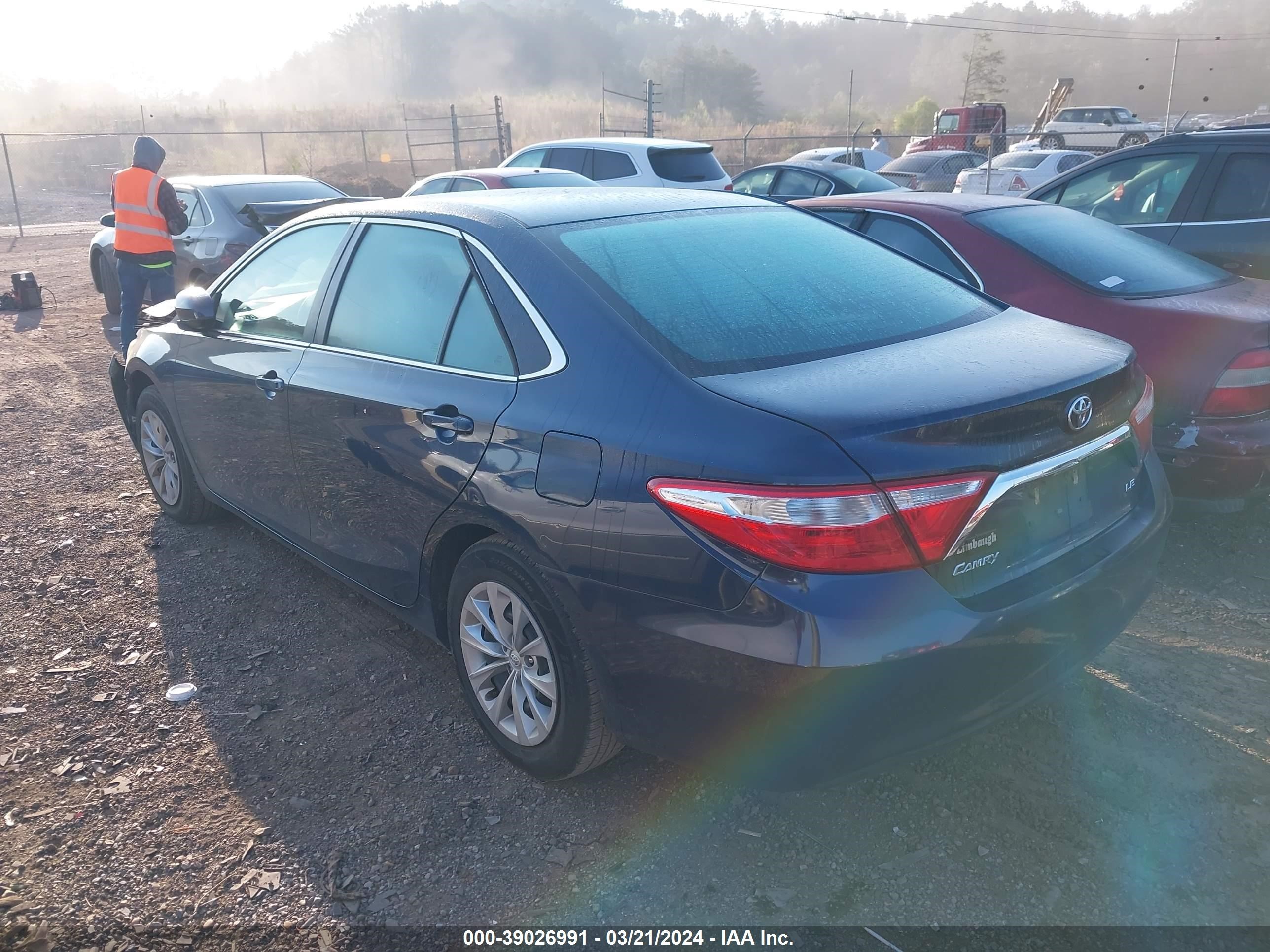 Photo 2 VIN: 4T1BF1FK2HU626106 - TOYOTA CAMRY 