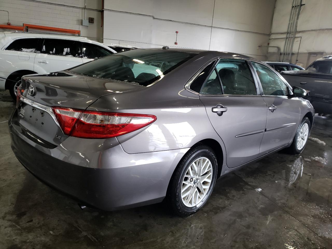 Photo 2 VIN: 4T1BF1FK2HU768309 - TOYOTA CAMRY 