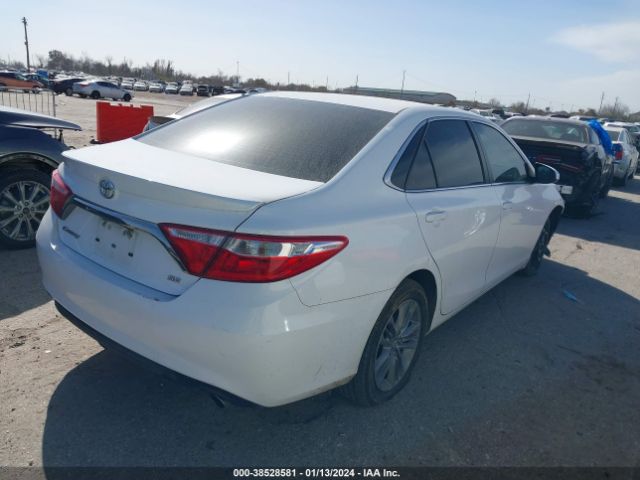 Photo 3 VIN: 4T1BF1FK2HU789404 - TOYOTA CAMRY 