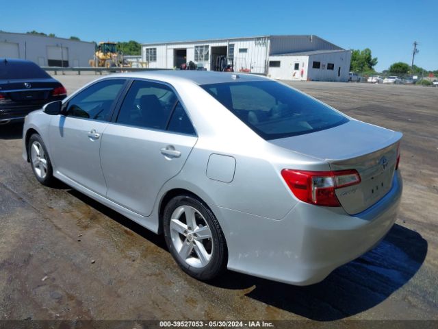 Photo 2 VIN: 4T1BF1FK3CU042175 - TOYOTA CAMRY 