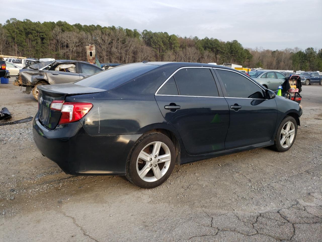 Photo 2 VIN: 4T1BF1FK3CU055153 - TOYOTA CAMRY 