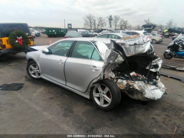 Photo 2 VIN: 4T1BF1FK3CU081817 - TOYOTA CAMRY 