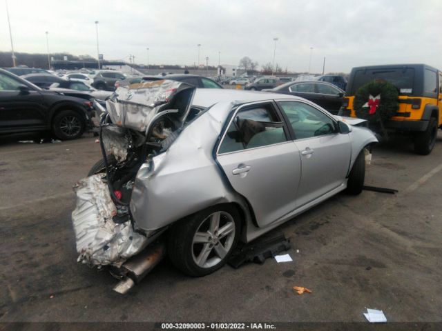 Photo 3 VIN: 4T1BF1FK3CU081817 - TOYOTA CAMRY 