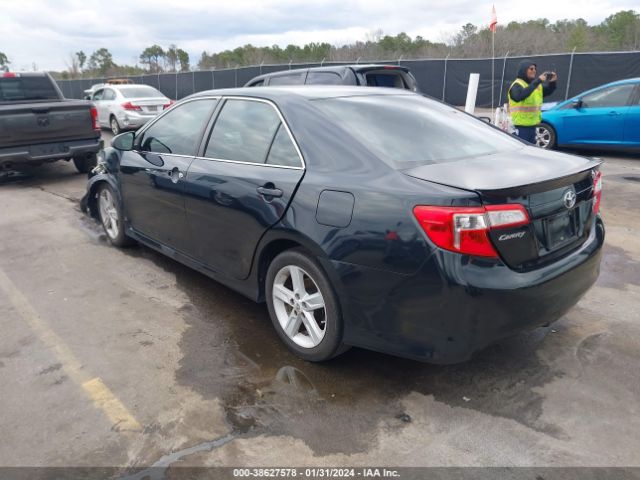 Photo 2 VIN: 4T1BF1FK3CU147606 - TOYOTA CAMRY 