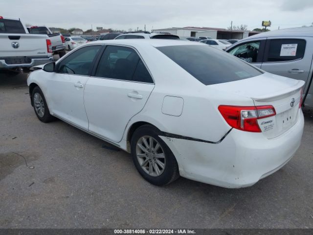 Photo 2 VIN: 4T1BF1FK3CU525004 - TOYOTA CAMRY 