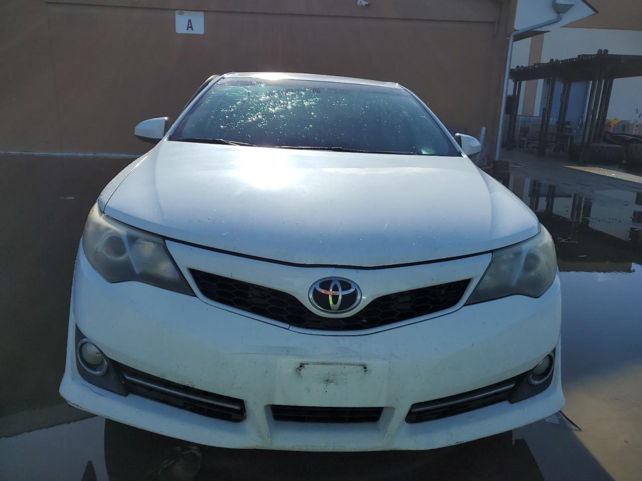 Photo 4 VIN: 4T1BF1FK3CU557399 - TOYOTA CAMRY 