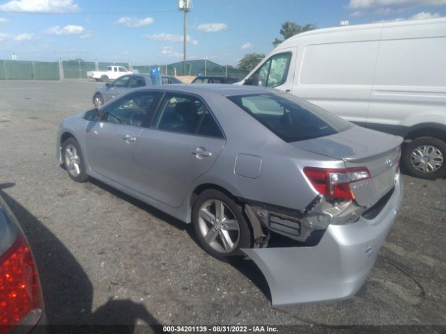 Photo 2 VIN: 4T1BF1FK3CU606827 - TOYOTA CAMRY 