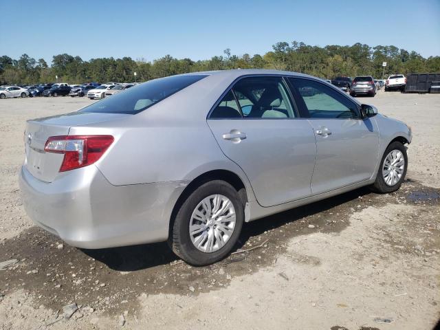 Photo 2 VIN: 4T1BF1FK3CU622185 - TOYOTA CAMRY BASE 