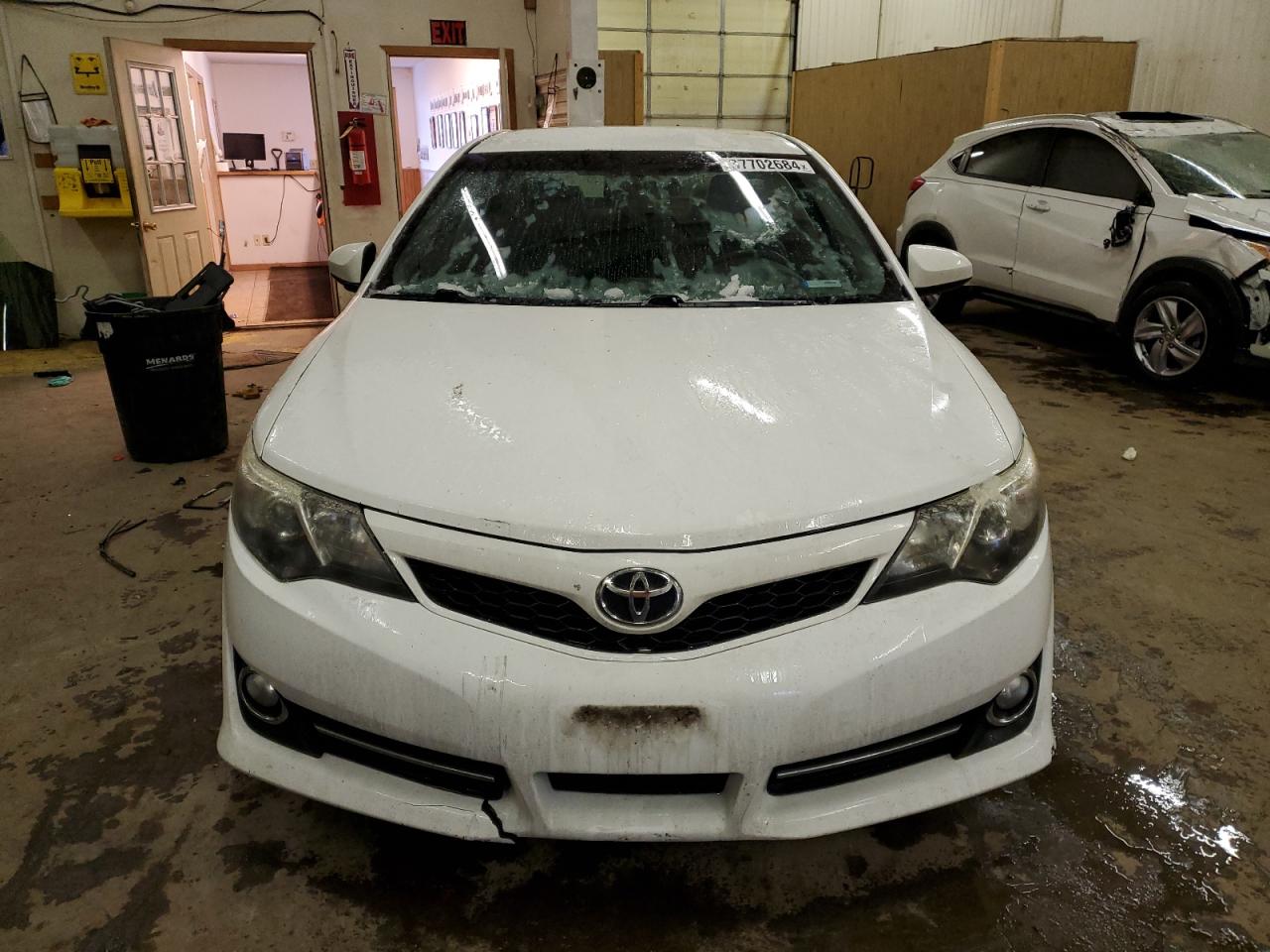 Photo 4 VIN: 4T1BF1FK3DU254382 - TOYOTA CAMRY 