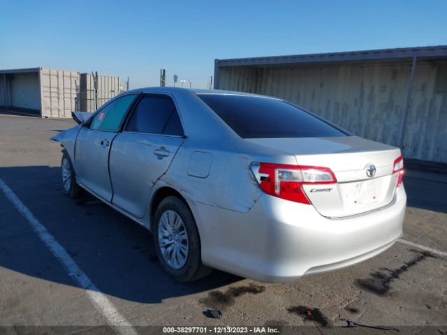 Photo 2 VIN: 4T1BF1FK3DU648223 - TOYOTA CAMRY 