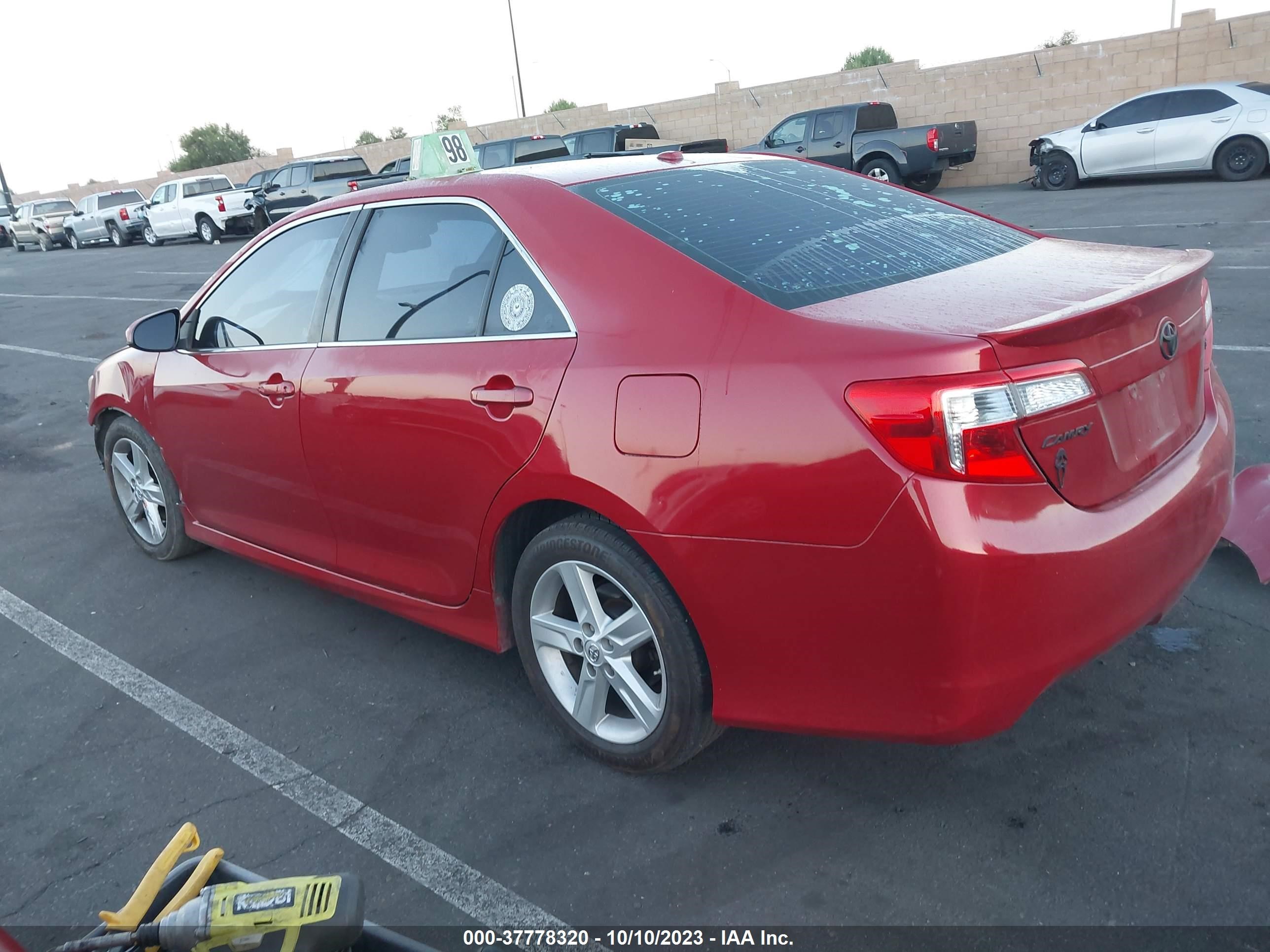 Photo 2 VIN: 4T1BF1FK3DU704080 - TOYOTA CAMRY 