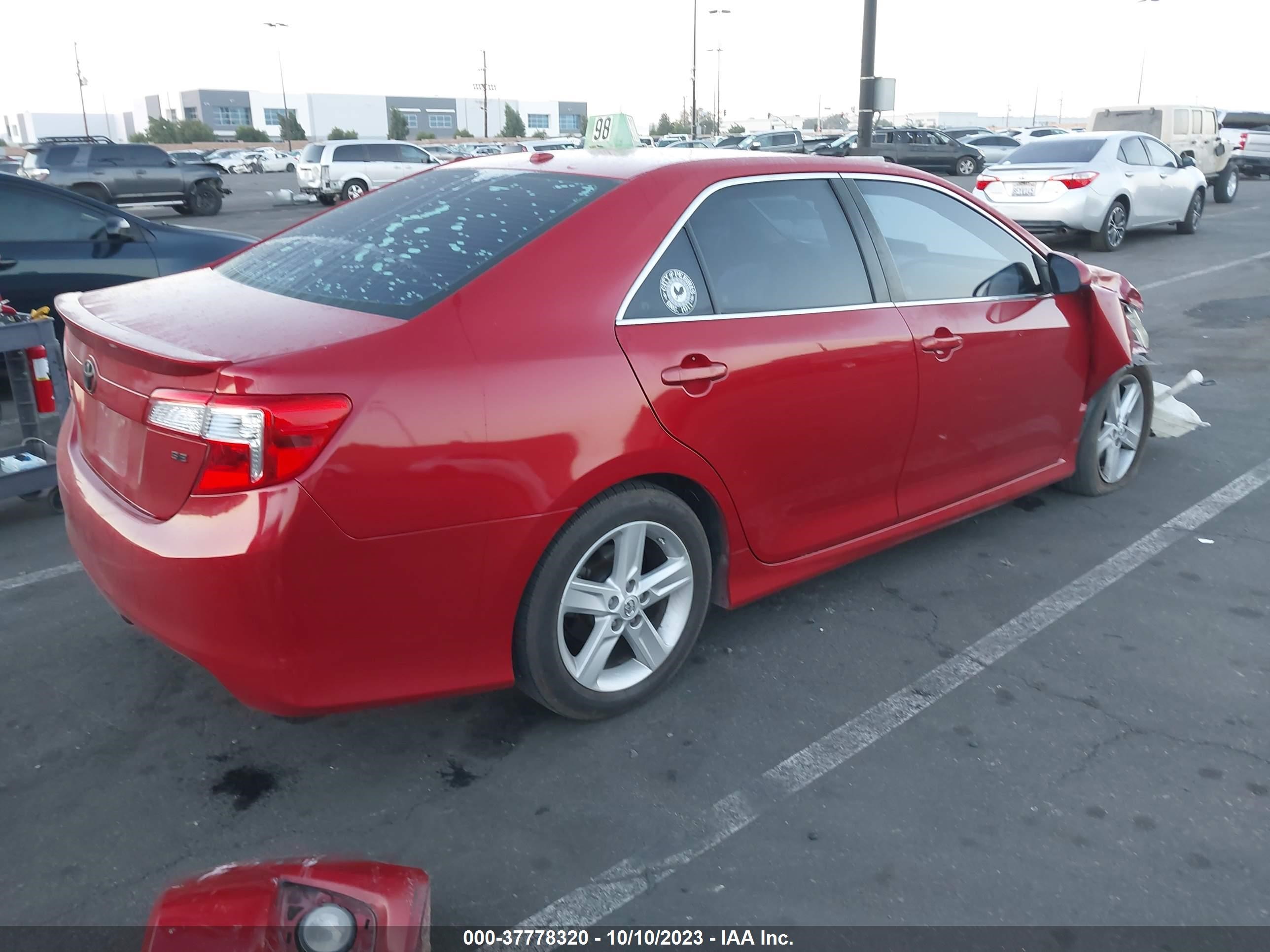 Photo 3 VIN: 4T1BF1FK3DU704080 - TOYOTA CAMRY 