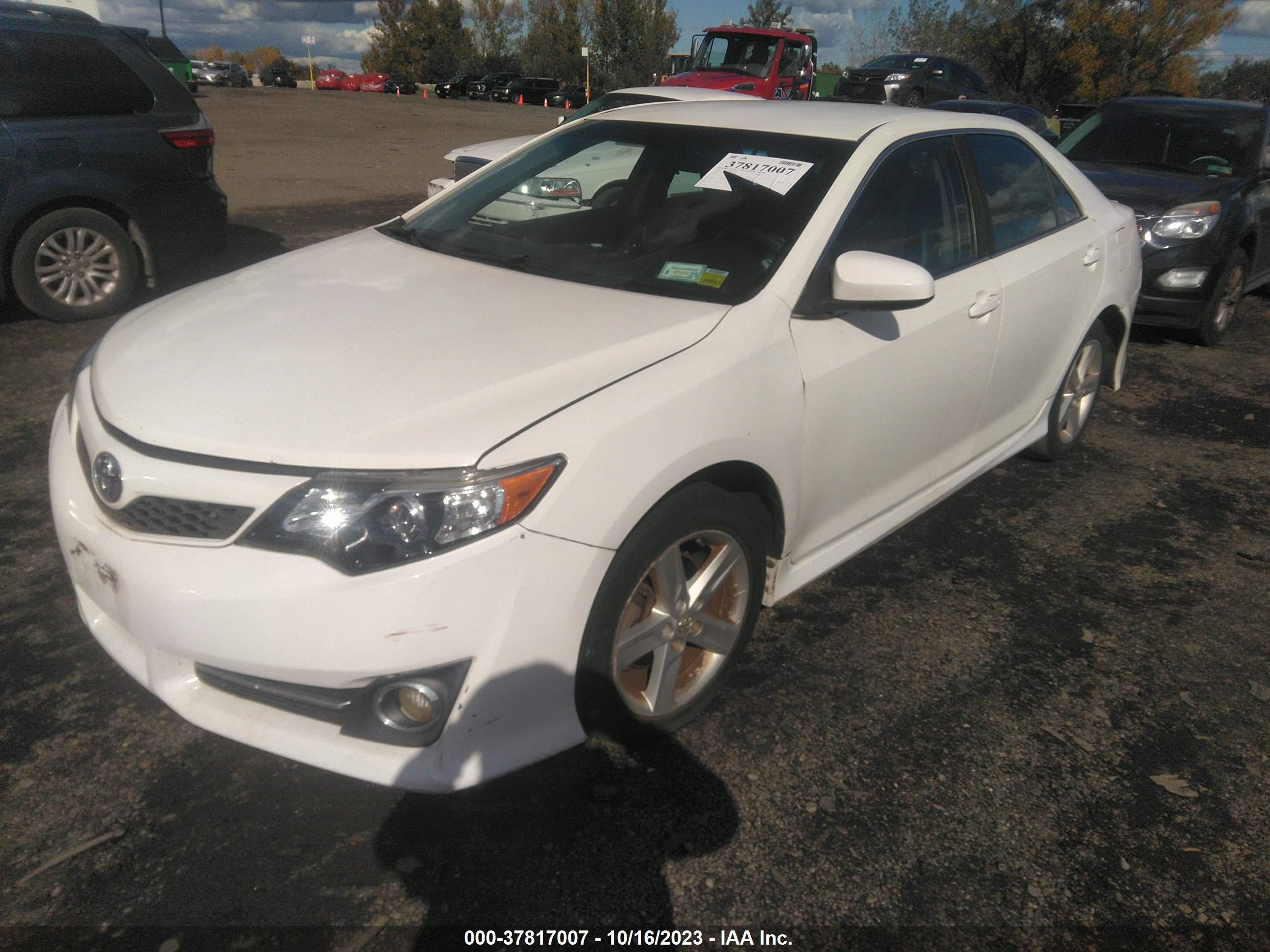 Photo 1 VIN: 4T1BF1FK3DU724359 - TOYOTA CAMRY 