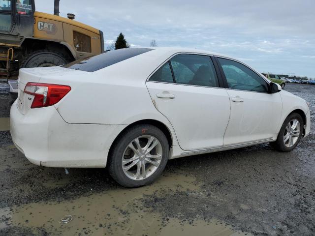 Photo 2 VIN: 4T1BF1FK3EU318888 - TOYOTA CAMRY 