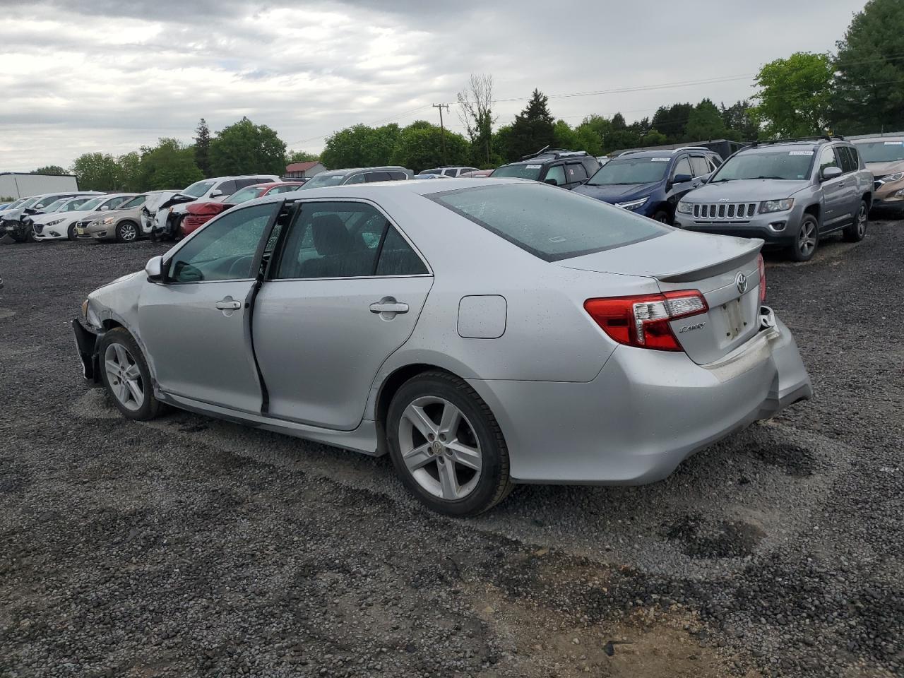 Photo 1 VIN: 4T1BF1FK3EU320186 - TOYOTA CAMRY 