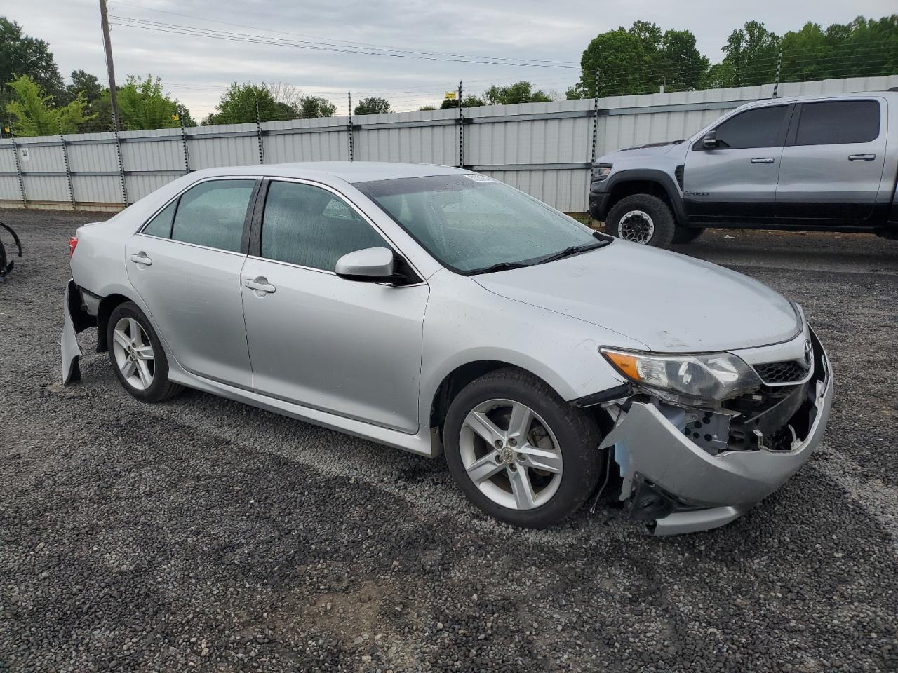 Photo 3 VIN: 4T1BF1FK3EU320186 - TOYOTA CAMRY 