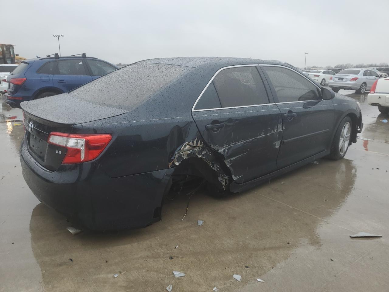 Photo 2 VIN: 4T1BF1FK3EU353642 - TOYOTA CAMRY 