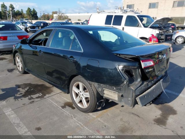 Photo 2 VIN: 4T1BF1FK3EU379559 - TOYOTA CAMRY 