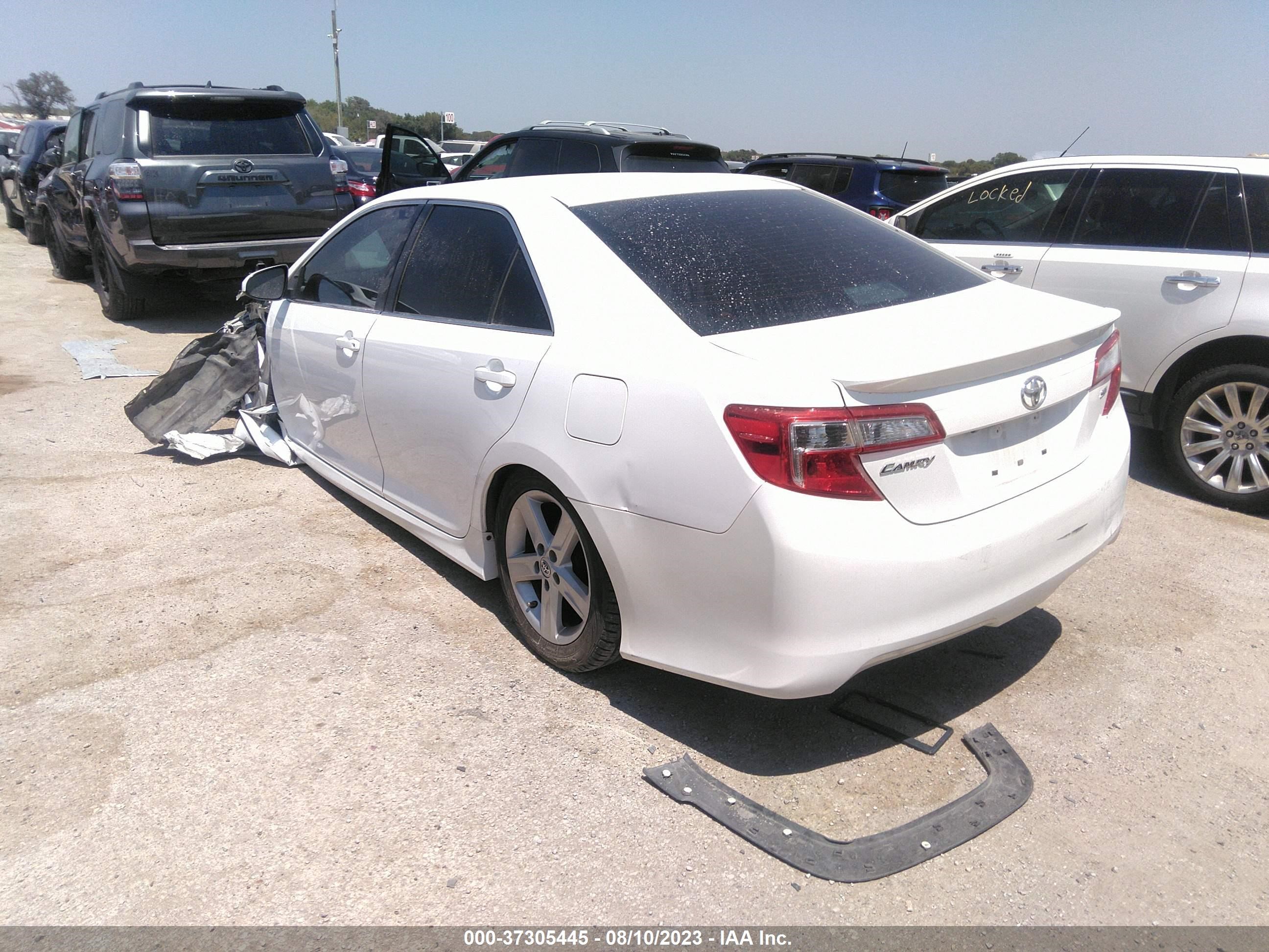 Photo 2 VIN: 4T1BF1FK3EU405559 - TOYOTA CAMRY 