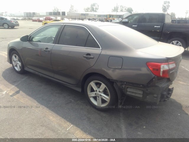 Photo 2 VIN: 4T1BF1FK3EU407747 - TOYOTA CAMRY 