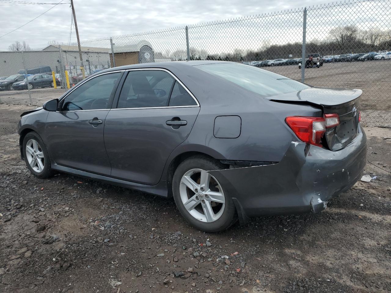 Photo 1 VIN: 4T1BF1FK3EU435662 - TOYOTA CAMRY 