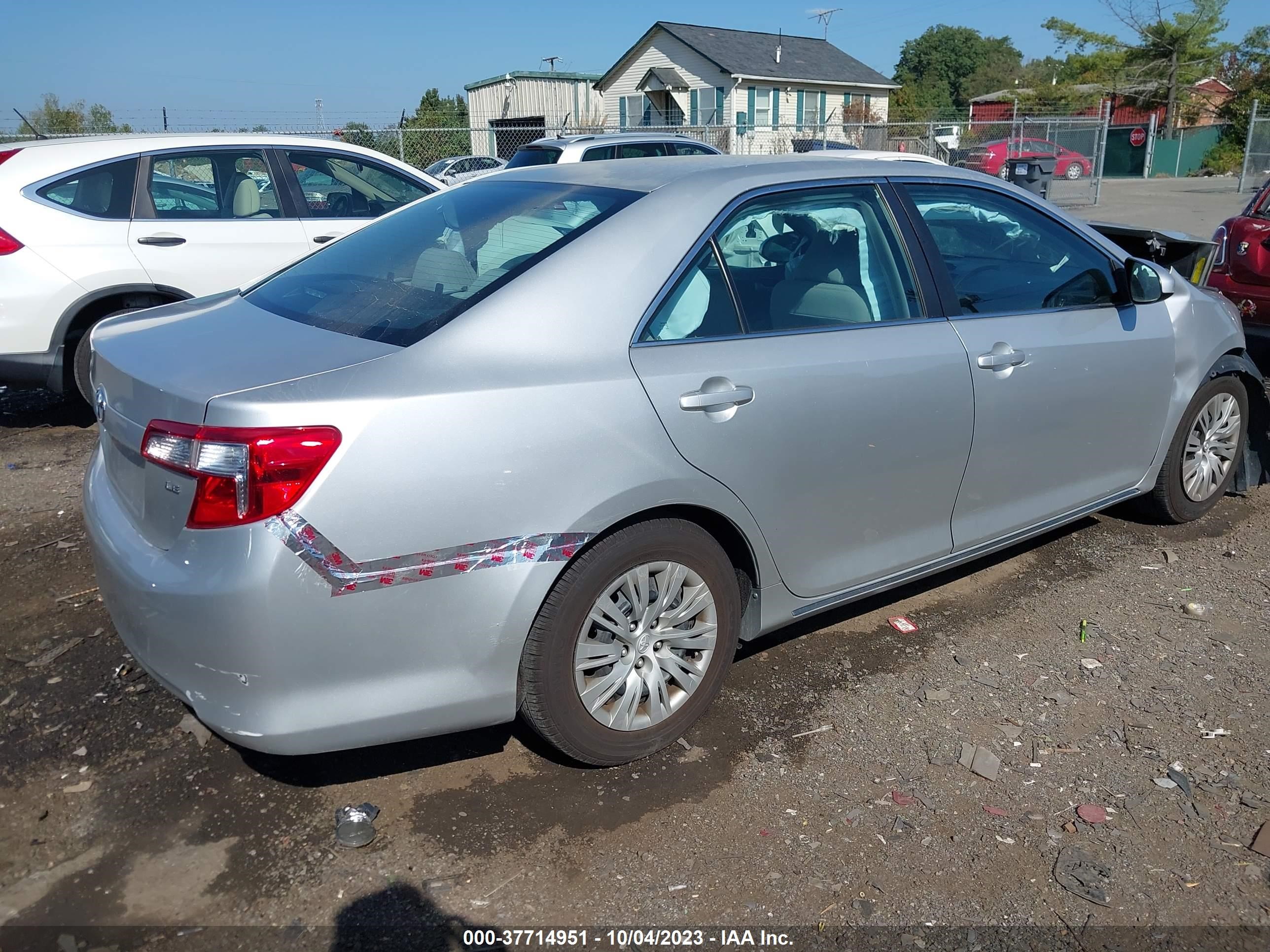 Photo 3 VIN: 4T1BF1FK3EU452896 - TOYOTA CAMRY 