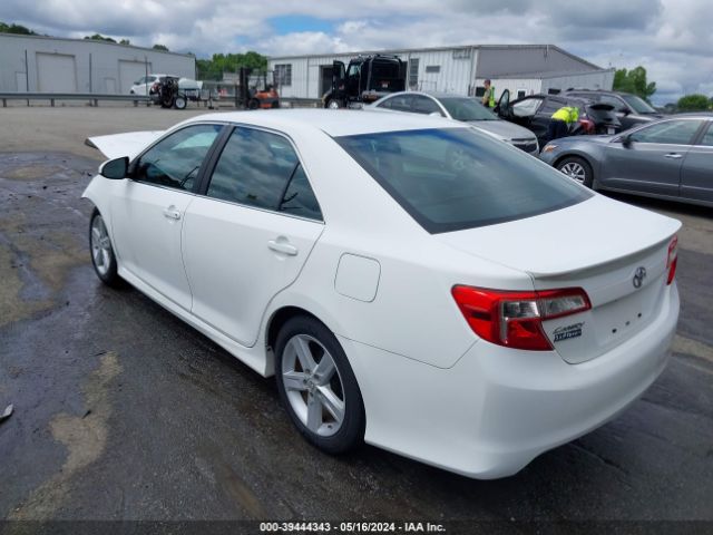 Photo 2 VIN: 4T1BF1FK3EU751952 - TOYOTA CAMRY 