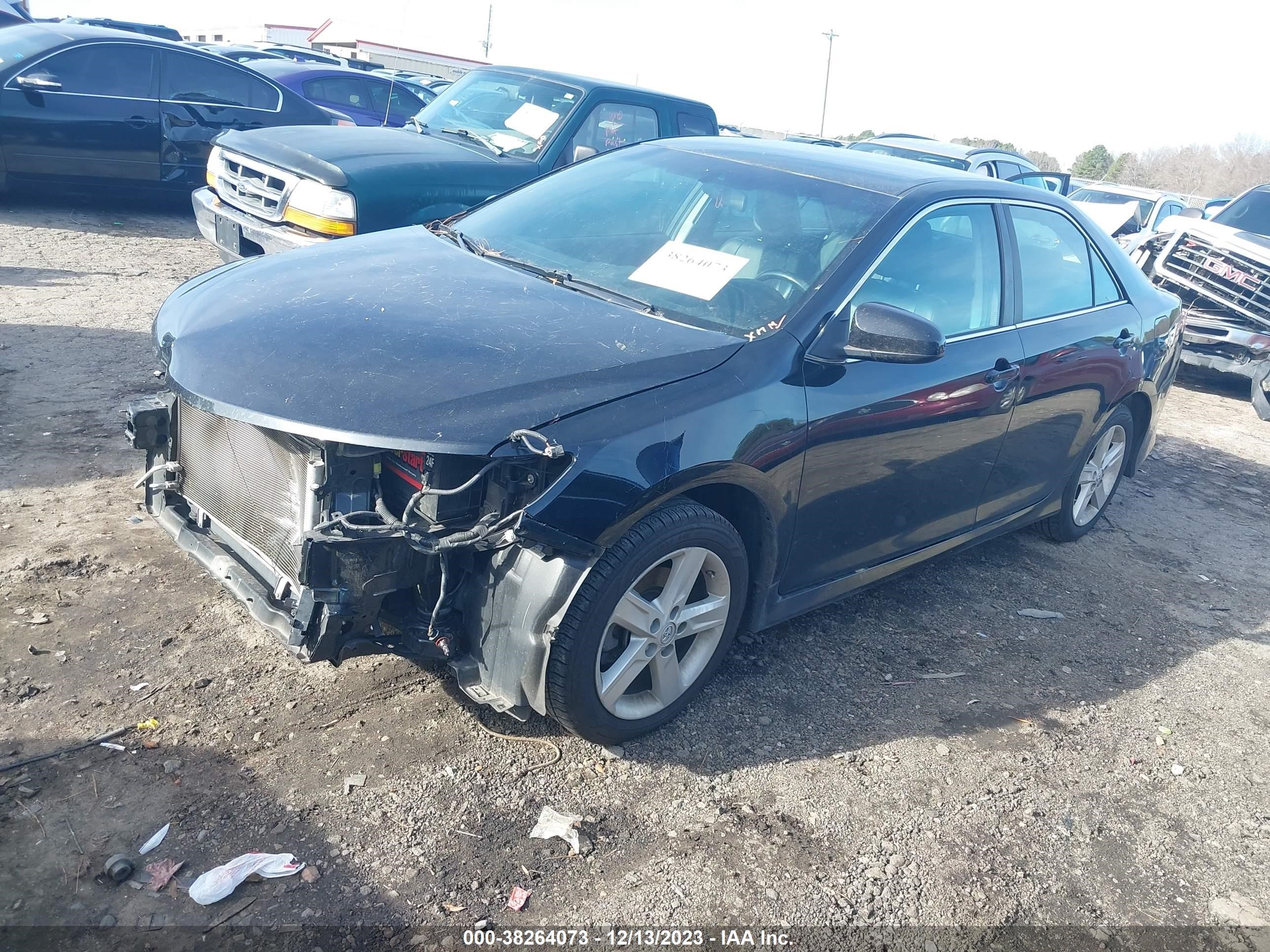 Photo 1 VIN: 4T1BF1FK3EU784840 - TOYOTA CAMRY 