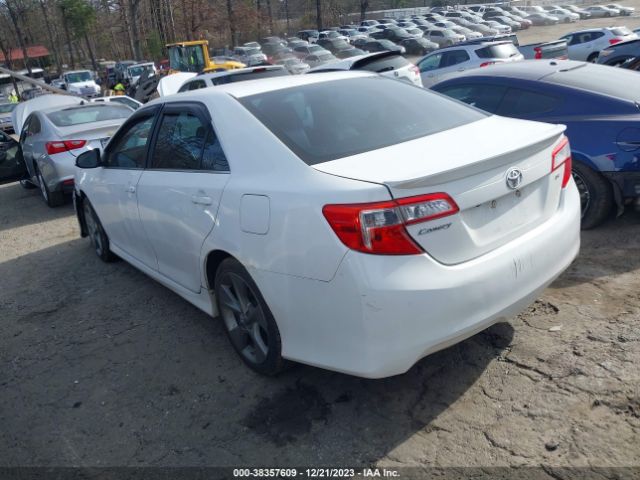 Photo 2 VIN: 4T1BF1FK3EU797667 - TOYOTA CAMRY 