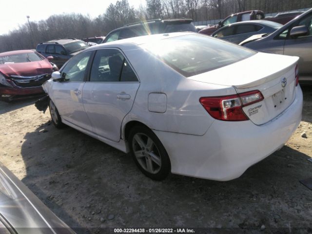 Photo 2 VIN: 4T1BF1FK3EU826066 - TOYOTA CAMRY 