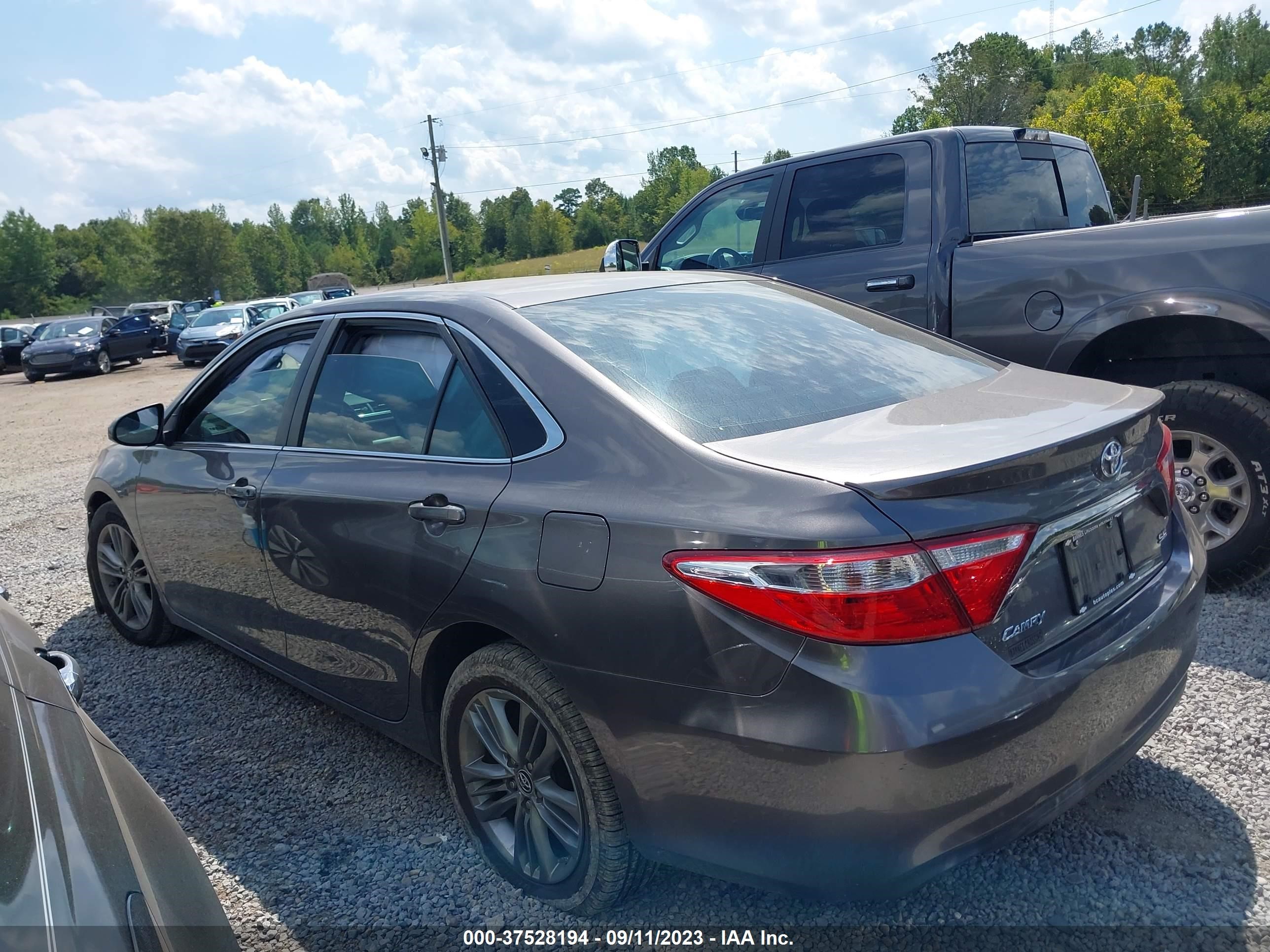 Photo 2 VIN: 4T1BF1FK3FU002473 - TOYOTA CAMRY 