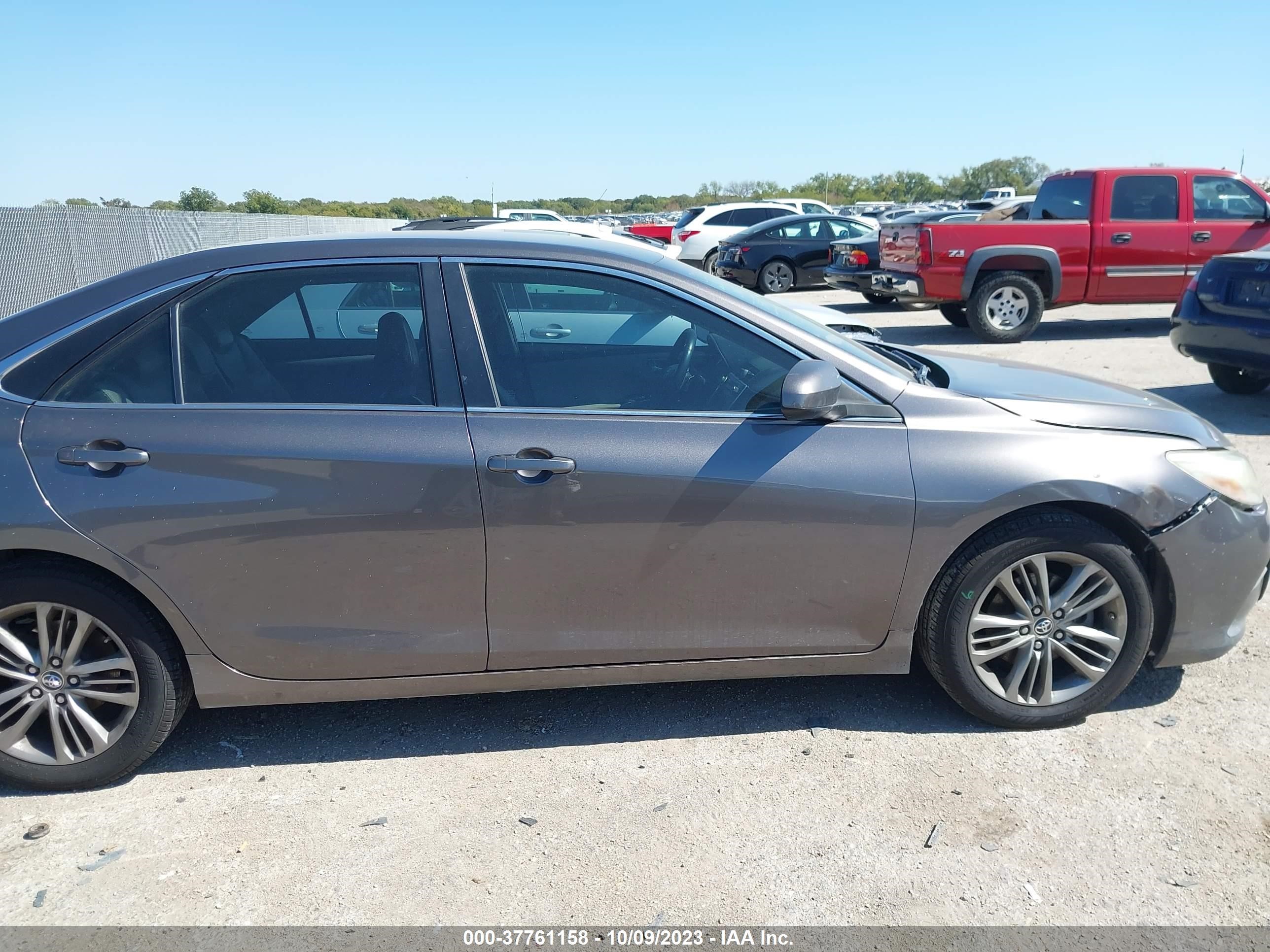 Photo 12 VIN: 4T1BF1FK3FU074077 - TOYOTA CAMRY 