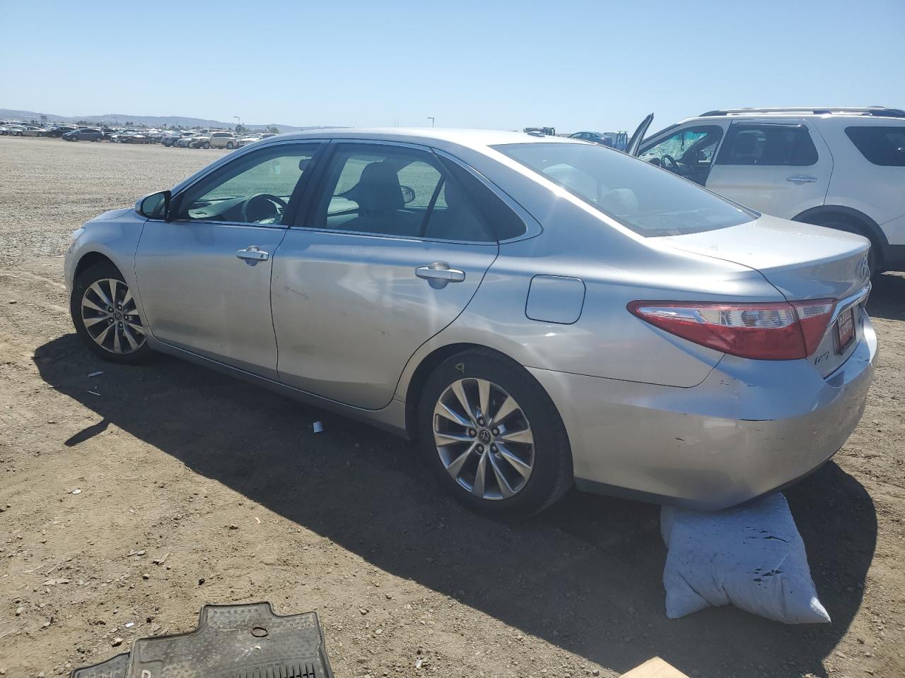 Photo 1 VIN: 4T1BF1FK3FU900717 - TOYOTA CAMRY 