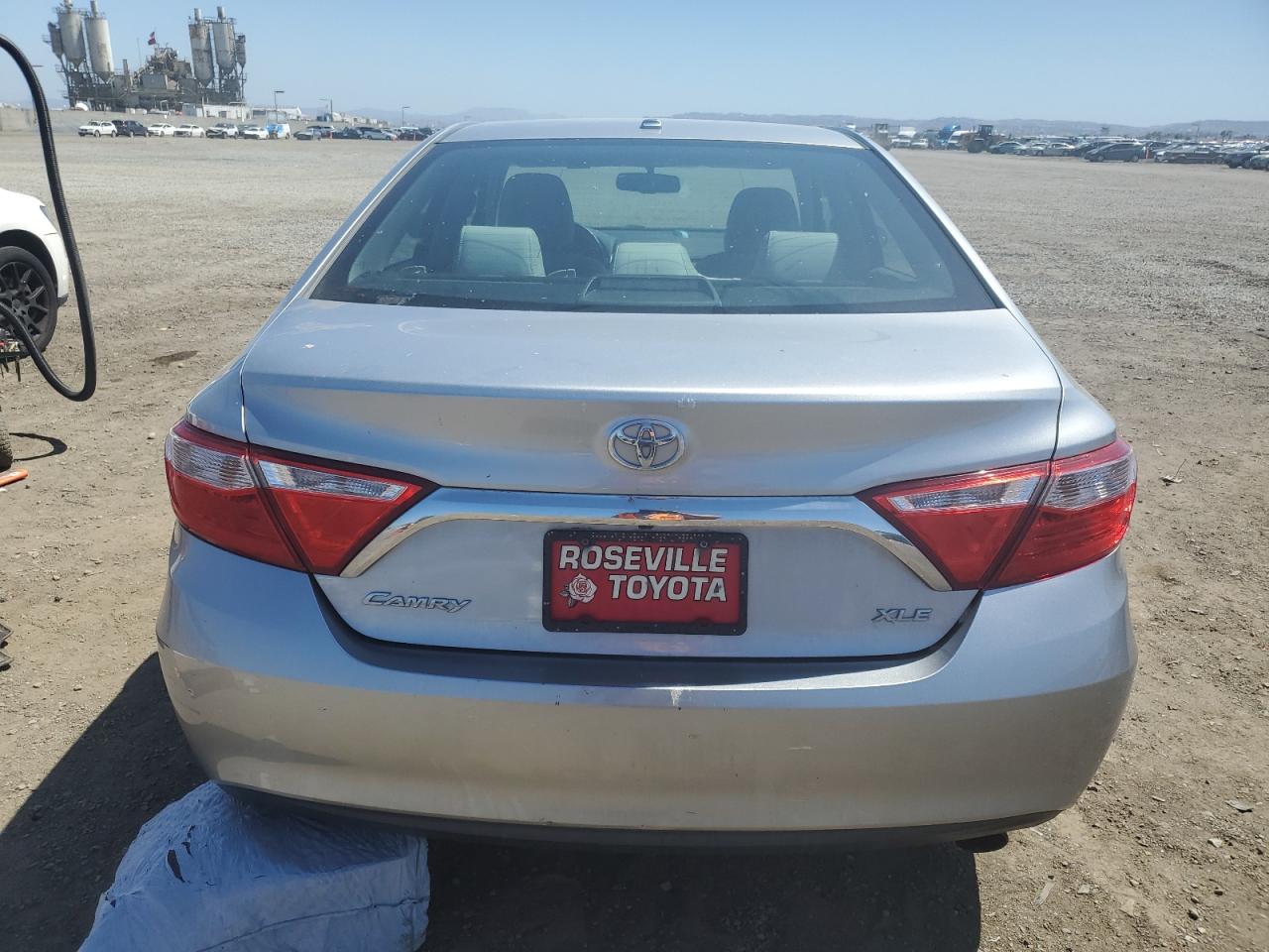 Photo 5 VIN: 4T1BF1FK3FU900717 - TOYOTA CAMRY 