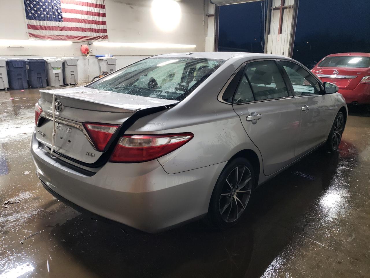 Photo 2 VIN: 4T1BF1FK3FU962926 - TOYOTA CAMRY 