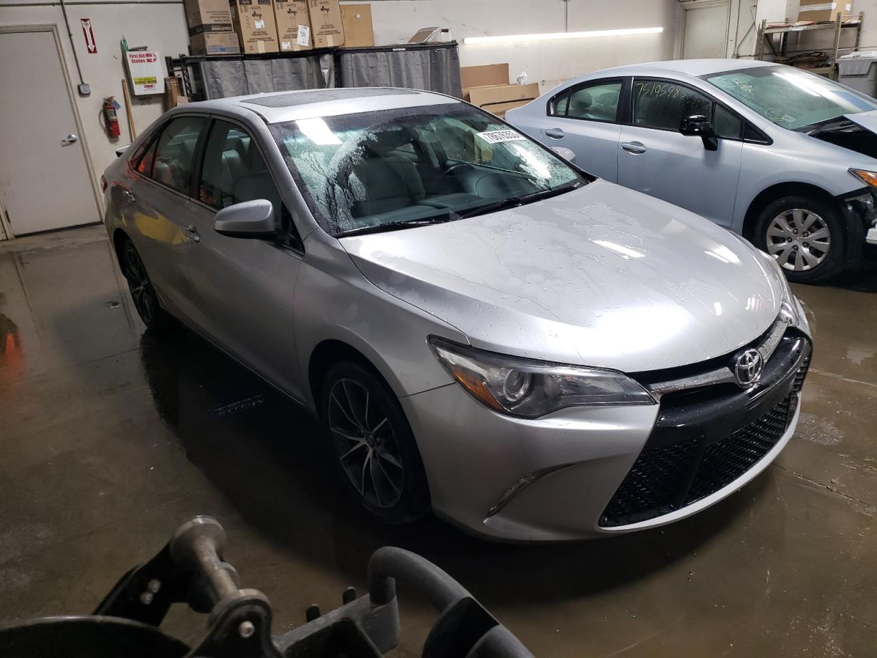 Photo 3 VIN: 4T1BF1FK3FU962926 - TOYOTA CAMRY 