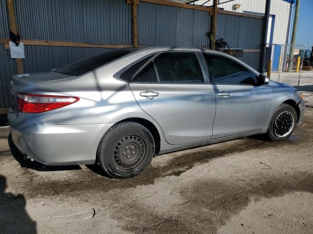 Photo 2 VIN: 4T1BF1FK3HU364242 - TOYOTA CAMRY LE 