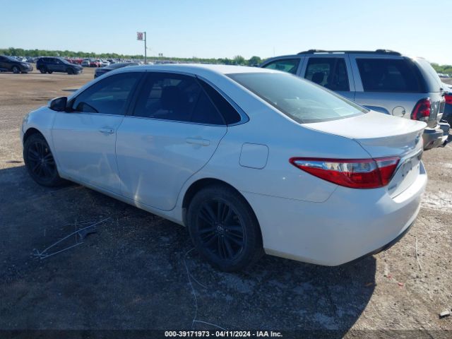 Photo 2 VIN: 4T1BF1FK3HU646381 - TOYOTA CAMRY 