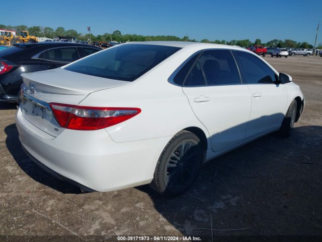 Photo 3 VIN: 4T1BF1FK3HU646381 - TOYOTA CAMRY 