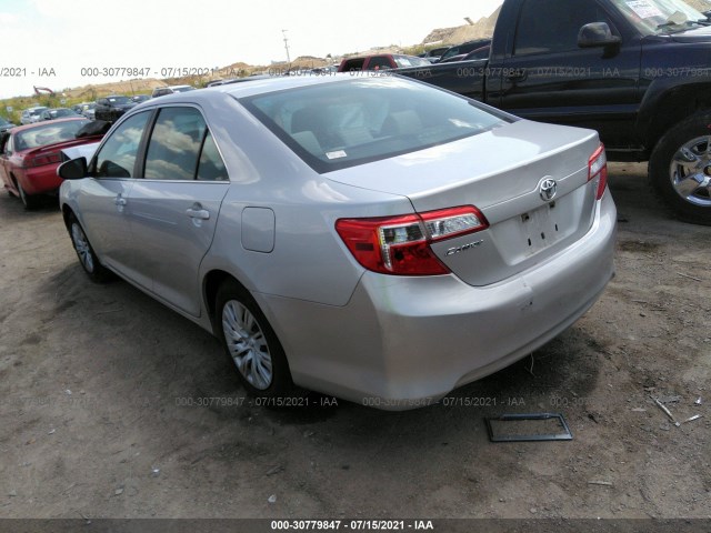 Photo 2 VIN: 4T1BF1FK4CU040774 - TOYOTA CAMRY 